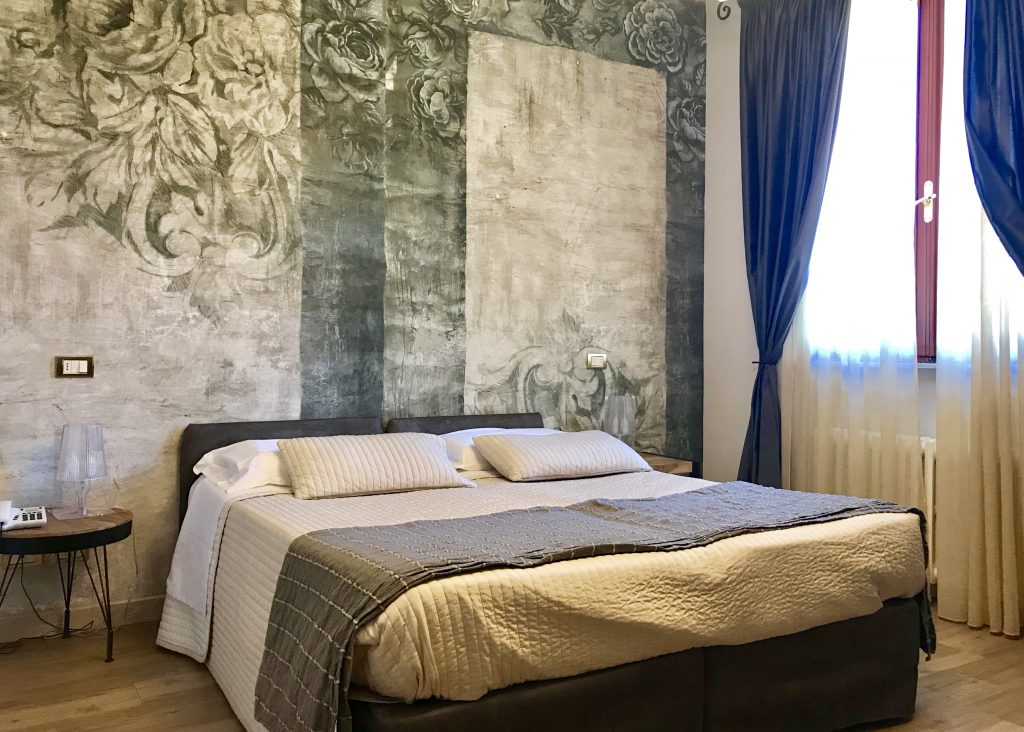 Villa Ambra guest room, Montepulciano, Italy