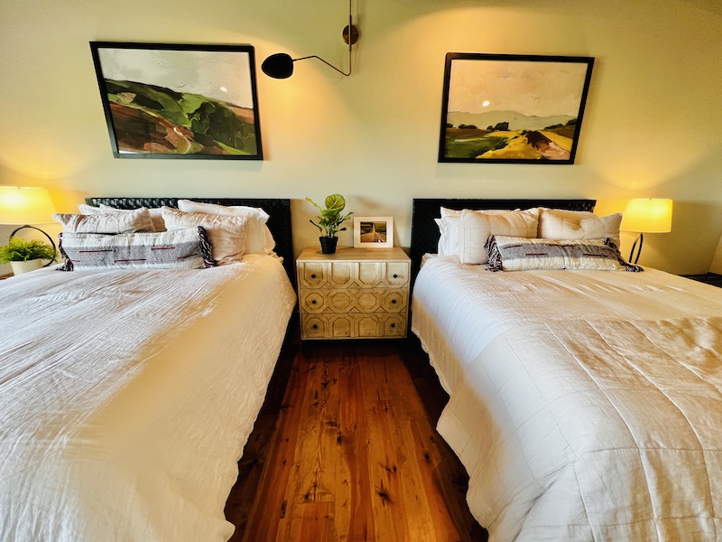 bedroom at drummond lodge pawhuska