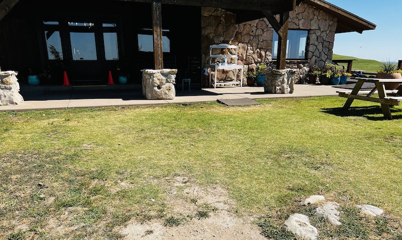 lodge on Drummond ranch accessibility