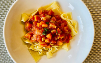 How to make handmade Tuscan pasta and vegetarian sauce